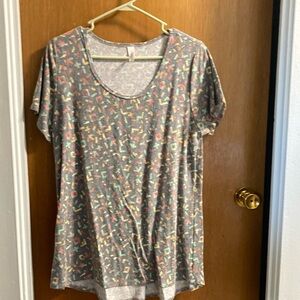 LuLaRoe Gray and Pink Graphic Short Sleeve Tee